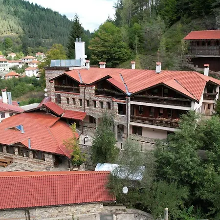 Resort изворът *